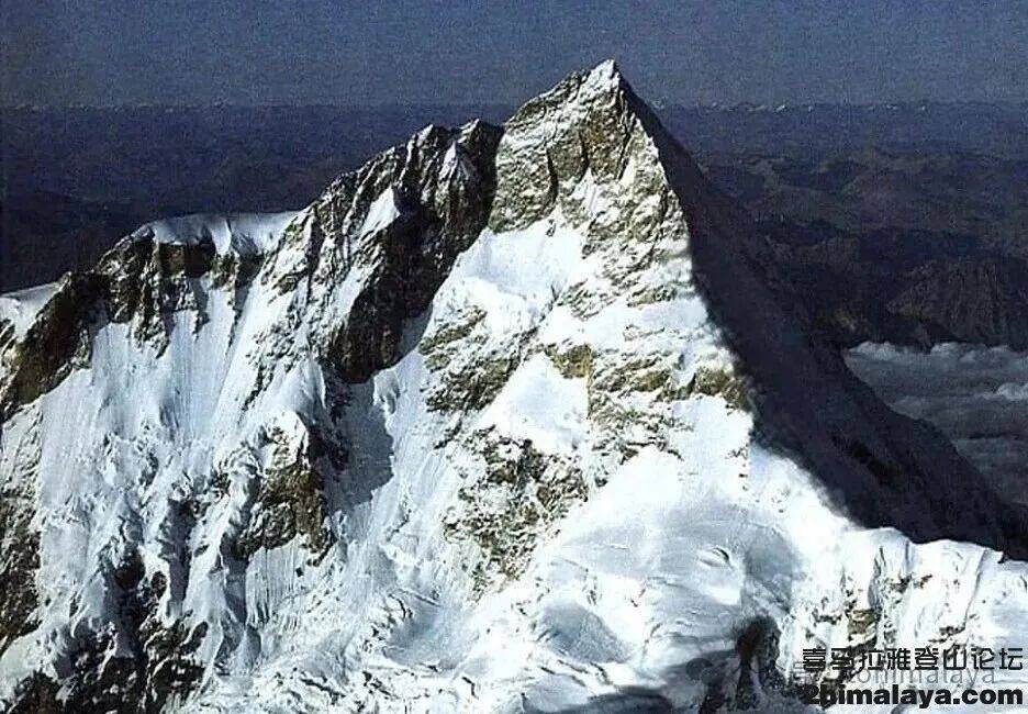 罗斯登山者首攀海拔8163米峰鲜少有人尝试西南壁的替换线路开元棋牌试玩尼泊尔]2025年年度十大探险活动2 - 俄(图15)