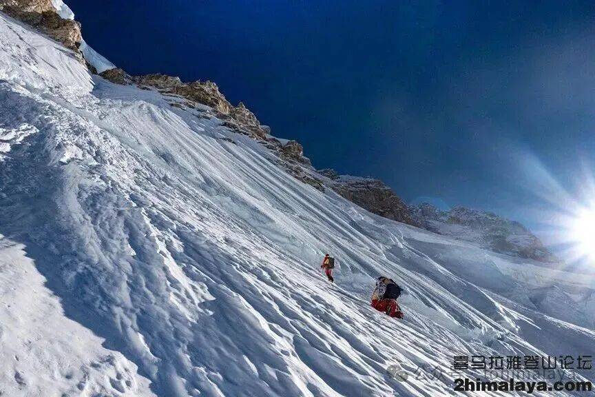 罗斯登山者首攀海拔8163米峰鲜少有人尝试西南壁的替换线路开元棋牌试玩尼泊尔]2025年年度十大探险活动2 - 俄(图31)