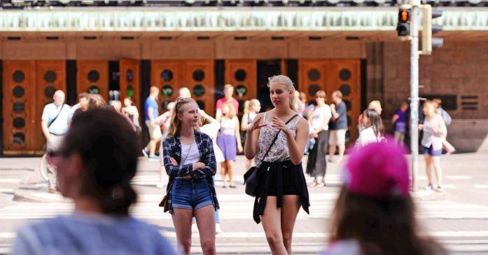 水深火热”而中国的幸福指数却高居全球之首