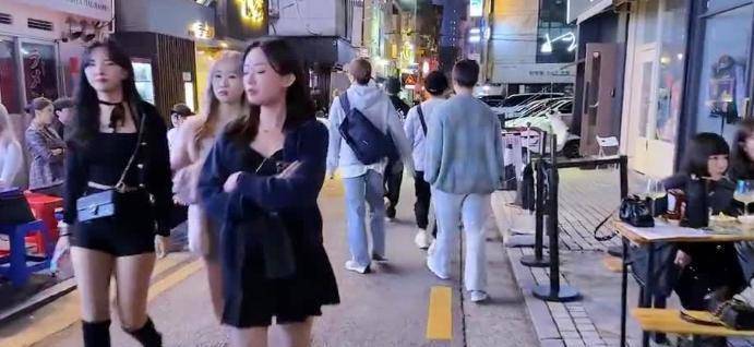 水深火热”而中国的幸福指数却高居全球之首开元棋牌app众多发达国家民众正身陷“(图14)