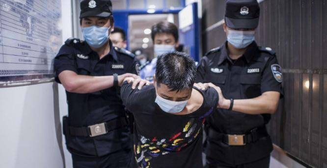 水深火热”而中国的幸福指数却高居全球之首开元棋牌app众多发达国家民众正身陷“(图19)