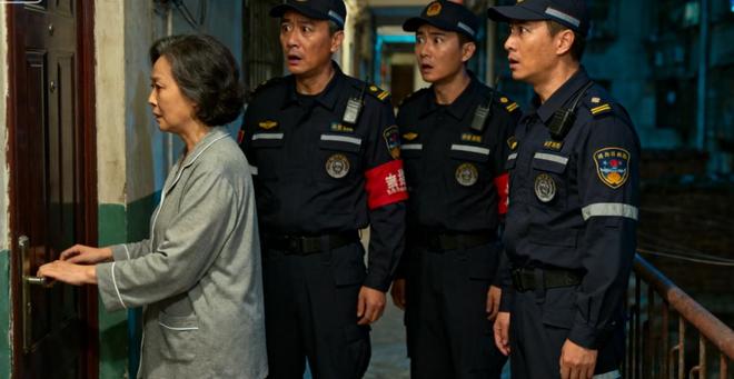 拒绝救援:“别救了他带了两个睡袋!”开元棋牌app45岁教师爬山失联妻子(图1) 拒绝救援:“别救了他带了两个睡袋!”开元棋牌app45岁教师爬山失联妻子(图1)